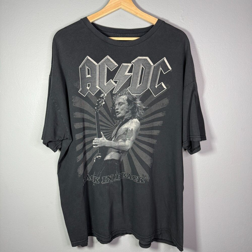 AC/DC Back In Black T-Shirt Y2K Faded Black XXL Graphic Band Tee Angus Young